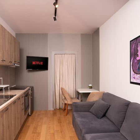 Suprem Apartment Tirana Bagian luar foto